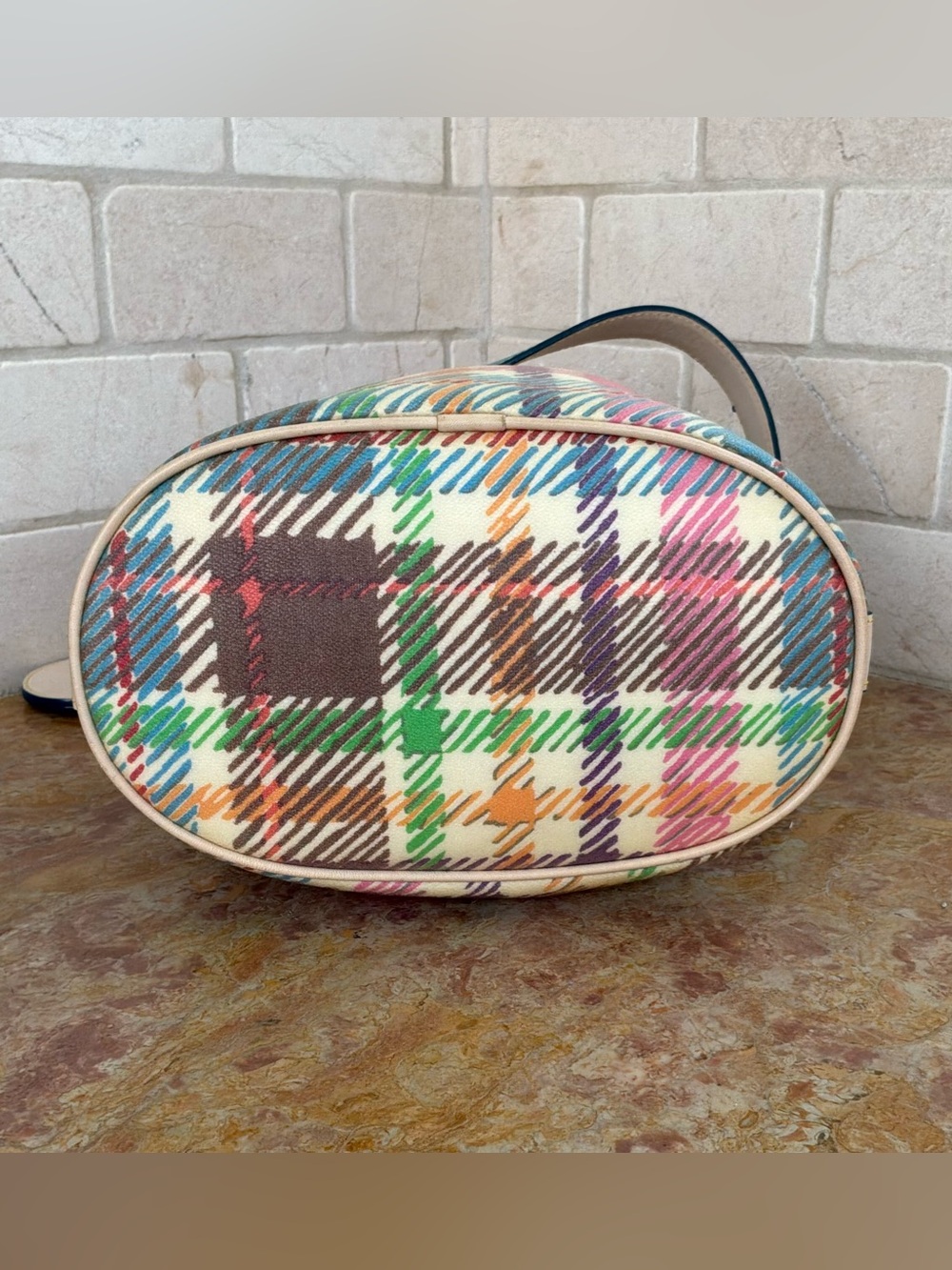 Dooney & Bourke Y2K Vintage Pastel Rainbow Tartan Plaid Bucket Bag Scalloped - Picture 6 of 16